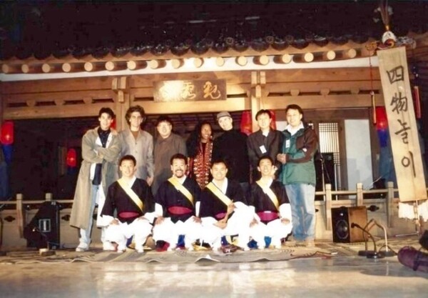 순회공연 단체사진