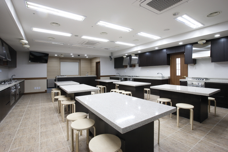 지역 캠퍼스 조리 실습실 사진