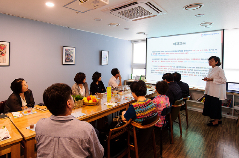 사진 설명 넣기